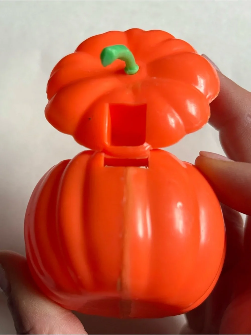 Vintage Fun World Halloween Jack-O-Lantern Pumpkin Pop Up Ghost Plastic Toy